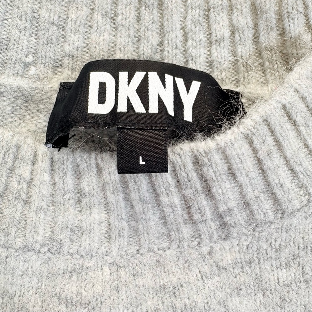 DKNY Heather Gray Knit Puff Shoulder Sweater Size L Classic Minimalist Cozycore - Picture 8 of 10